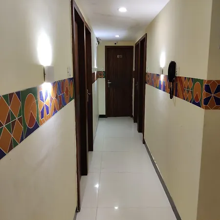 Hotel Garden Creek Residency Near Airport