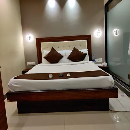 Garden Creek Residency Near Airport 3*