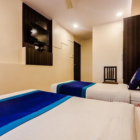 Hotel O Royal Grand Near Chhatrapati Shivaji International Airport 3*