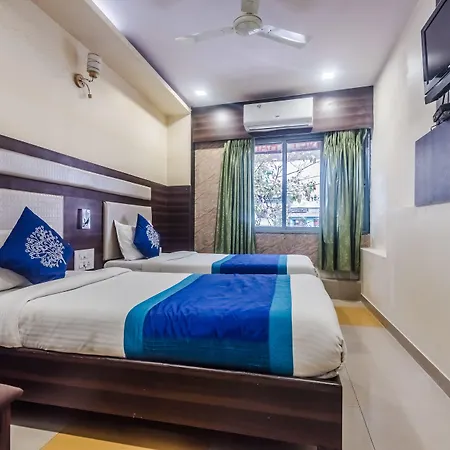 Hotel O Royal Grand Near Chhatrapati Shivaji International Airport 3*