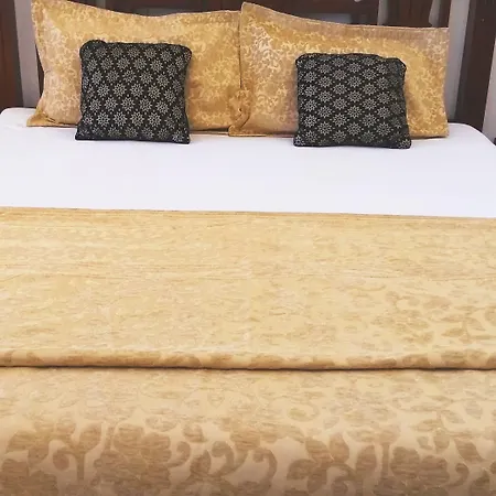 Hotel Carlton - Behind Taj Mahal Palace Colaba Mumbai