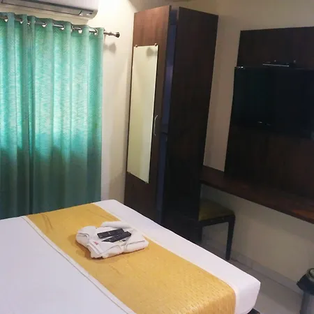 Hotel Avenue 2*