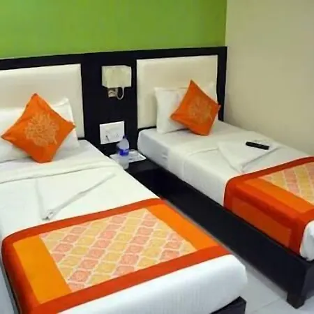 Avenue Hotel 2*