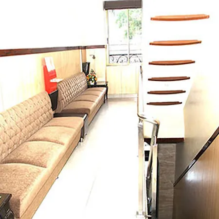 Hotel Ripon Palace 3*