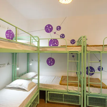 Hostel Mantra *