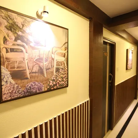 Happyland Hotel