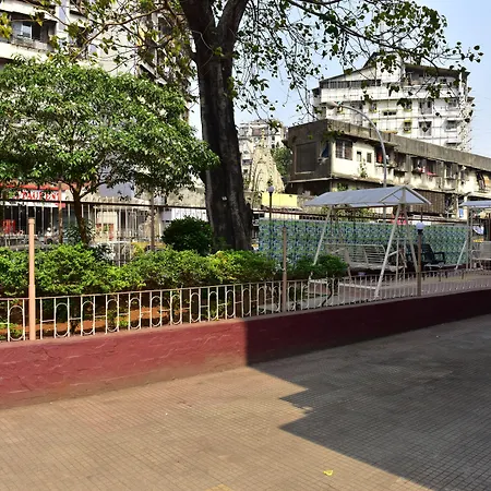 Kalpana Palace, Hotel