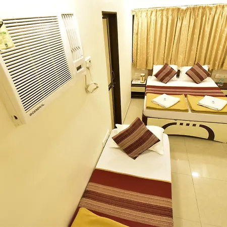 Kalpana Palace, 2*