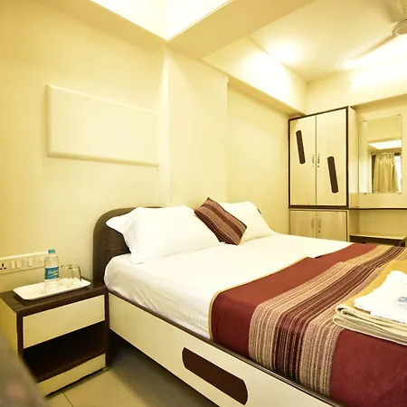 Kalpana Palace, 2*