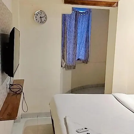 Hotel In Near Dhirubhai Ambani Kokilaben Hospital Andheri West