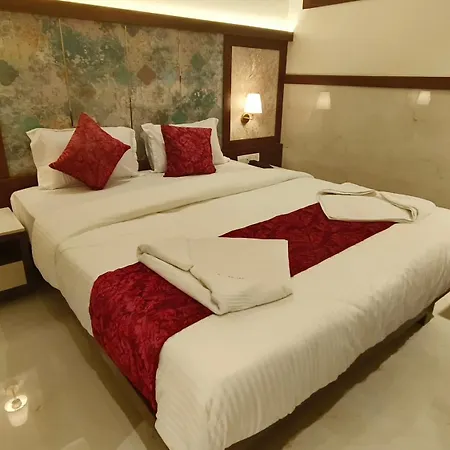 Fabhotel Kamal