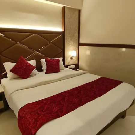 Fabhotel Kamal