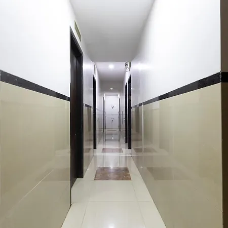 Ajwa 3*