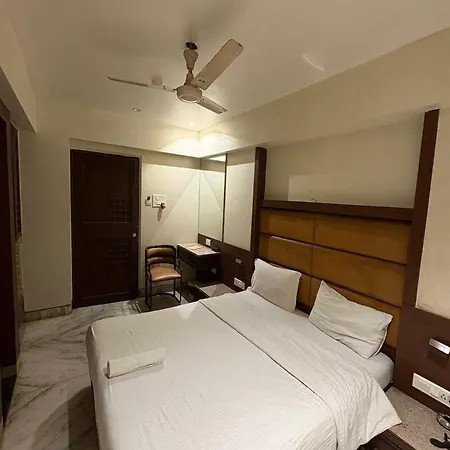 Pravasi Residency Hotel