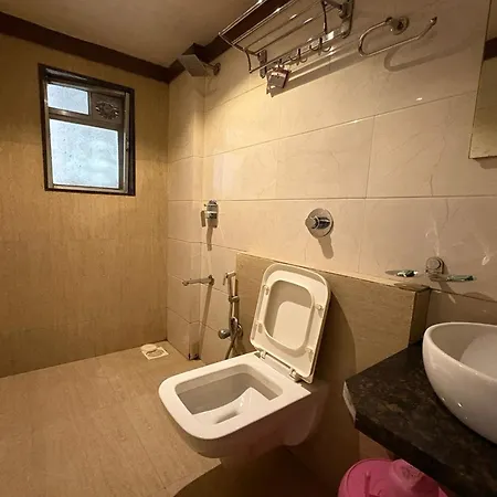 Pravasi Residency 2*