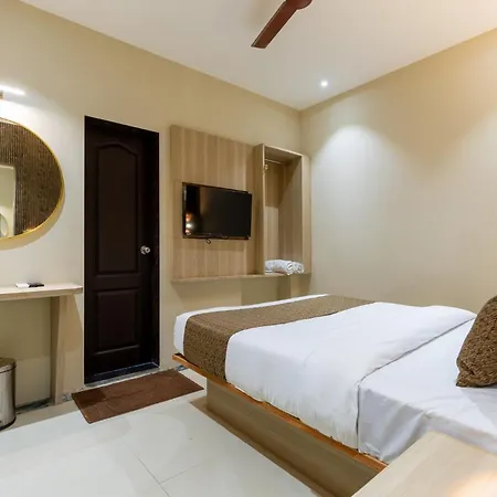 Metroplex Near Bkc Hotel Mumbai