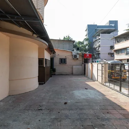 Metroplex Near Bkc Hotel Mumbai