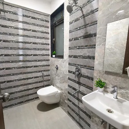 Ivy Urban Cozy 201 Private 1bhk 3 Min Nesco Mumbai