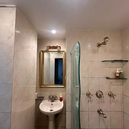 Apartment House Of Bandra