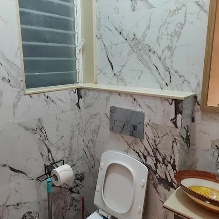 Anya 2bhk Near Bkc - Modern, Calm & Connected *