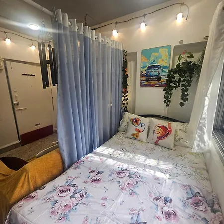 Retro Bandra - Cozy Comfort In A Heritage Village