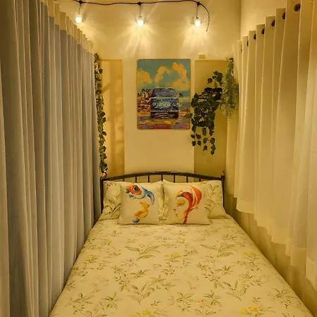 Retro Bandra - Cozy Comfort In A Heritage Village Mumbai