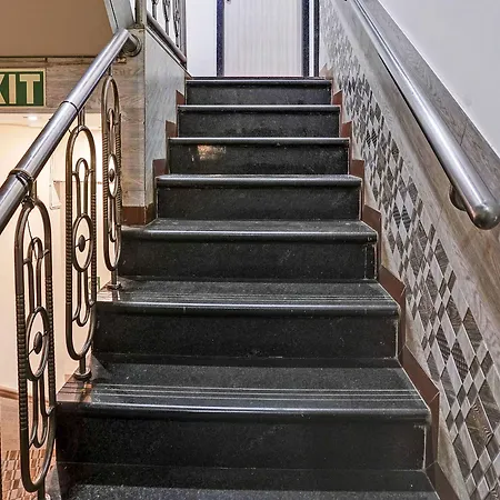 Oyo 845 Kailash Park Hotel Mumbai