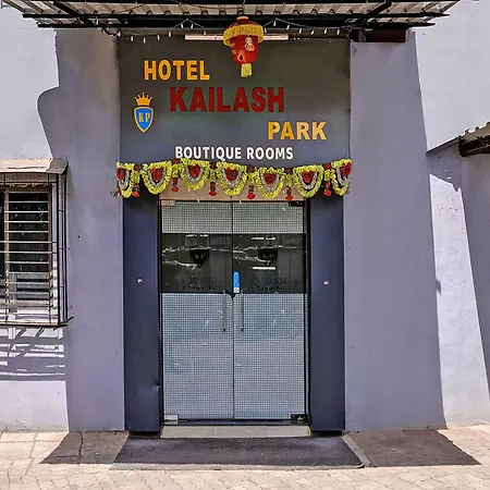 Oyo 845 Kailash Park Mumbai