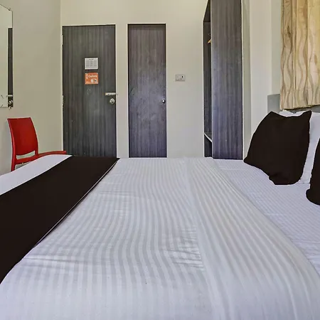 Oyo 845 Kailash Park Hotel Mumbai