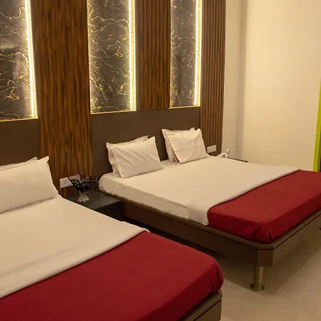 Empire Royale Hostel *