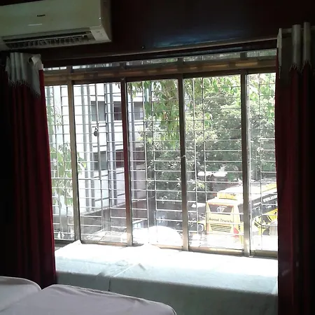 Popular Palace Hotel 2*
