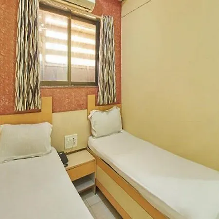 Hotel Maangta 127 @ Andheri East