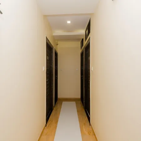 Hotel O Alfa Grand Near Chhatrapati Shivaji International Airport
