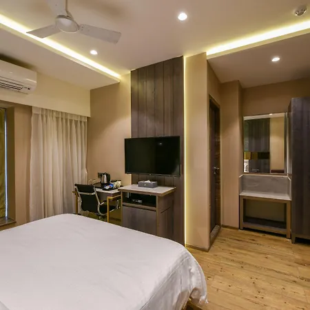 Hotel Orient Regency 3*