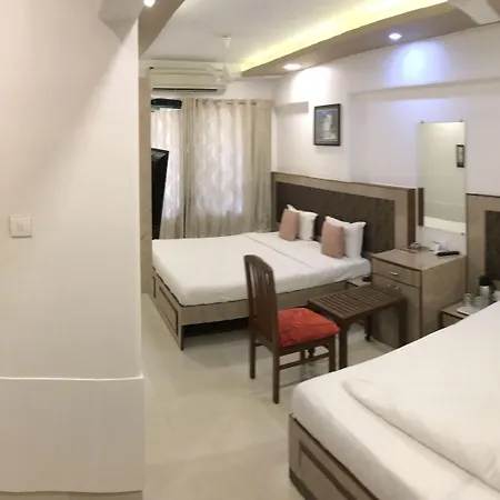 Hotel Mina International