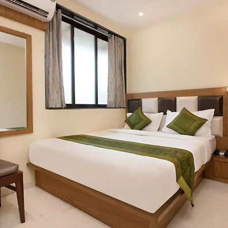 Hotel Residency Park Near Masjid Rly Station South