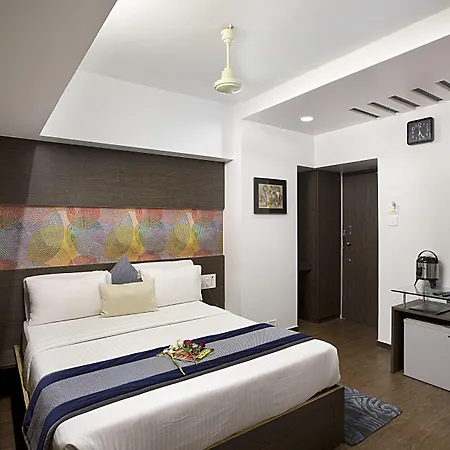 Planet Boutique Hotel 3*