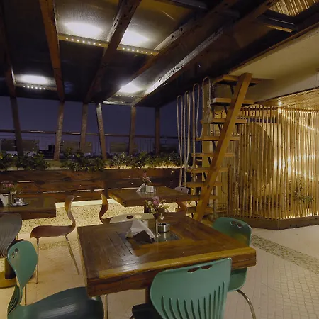 Hotel Planet Boutique 3*