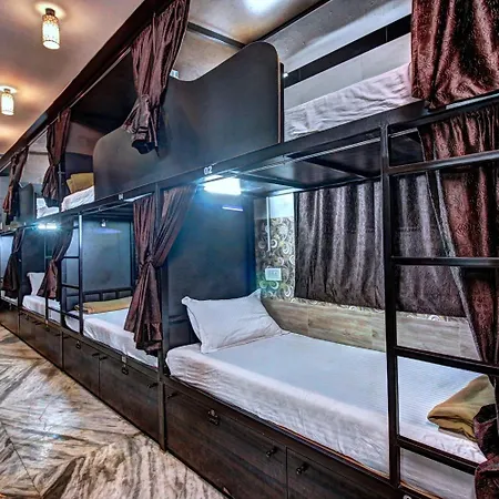 Hostel Sunshine Backpackers Airport Mumbai