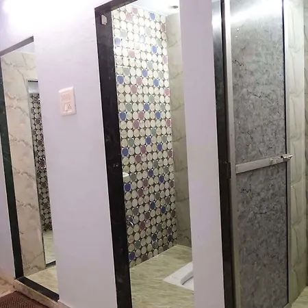 Sunshine Backpackers Airport Hostel Mumbai
