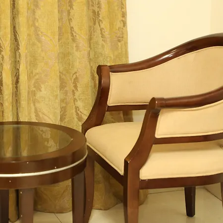 Anantha Exectuive Hotel