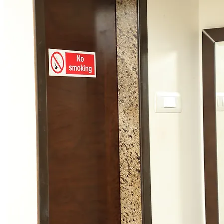 Hotel Anantha Exectuive 3*