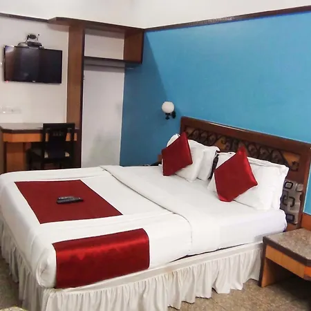 Imperial Executive Hotel 3*