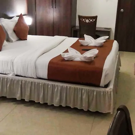 Imperial Executive Hotel 3*