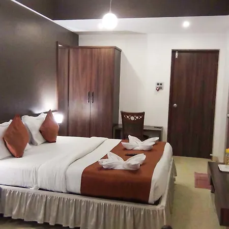 Imperial Executive Hotel 3*