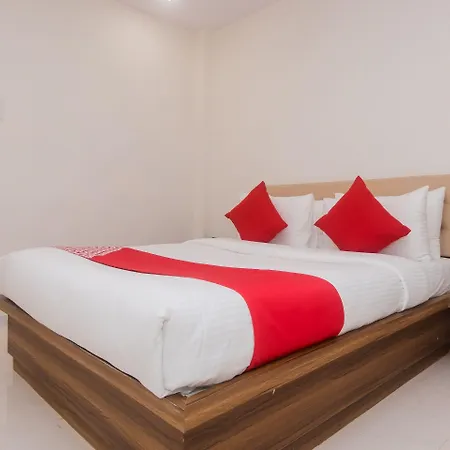 Oyo 23259 Galaxy Hotel Mumbai