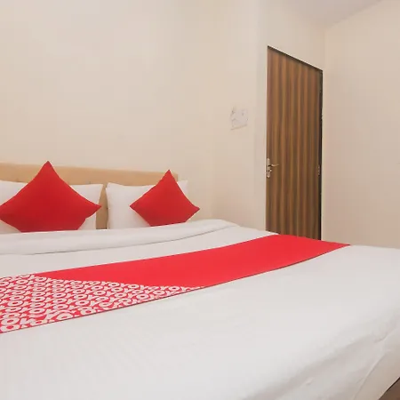 Oyo 23259 Galaxy Hotel Mumbai