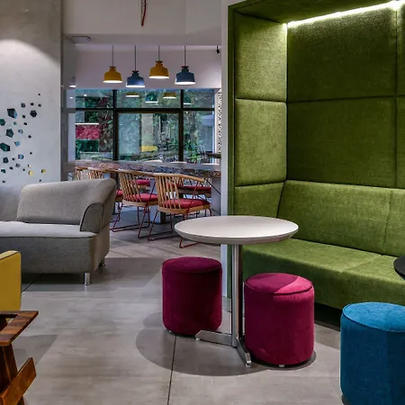 Indie Stays, Bkc Mumbai