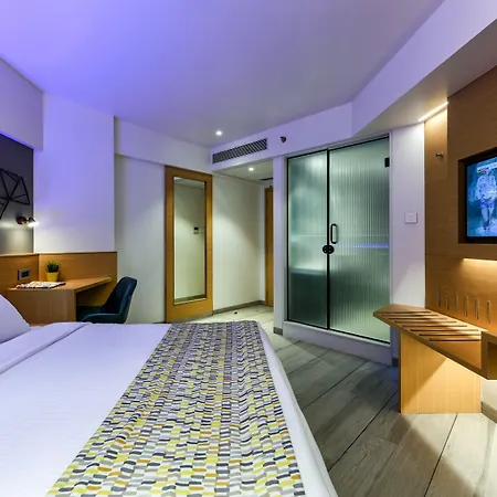 Hotel Indie Stays, Bkc