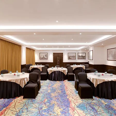 Lemon Tree Premier, International Airport 5* Mumbai
